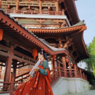 汉服模特