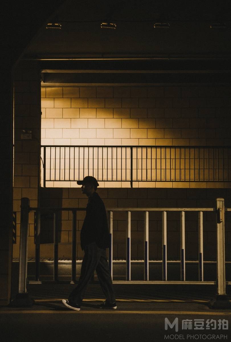 夜景模特