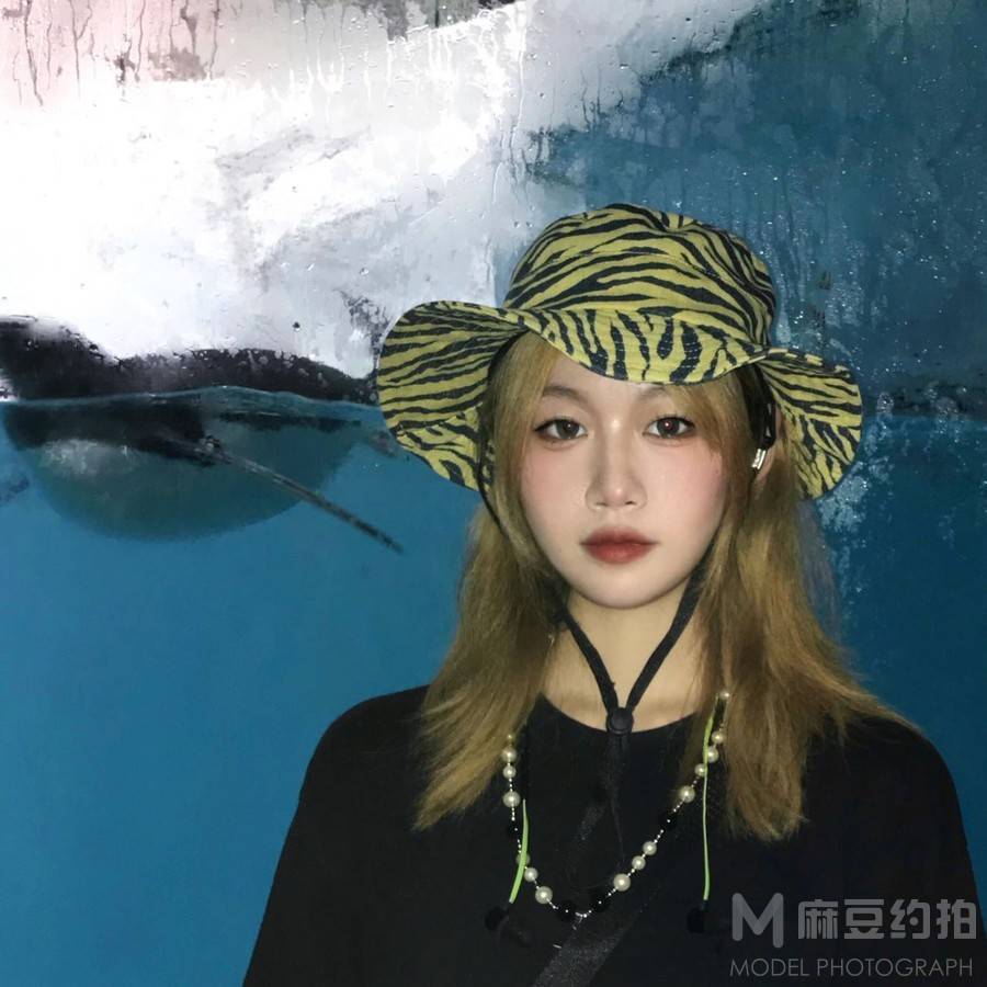 胶片模特