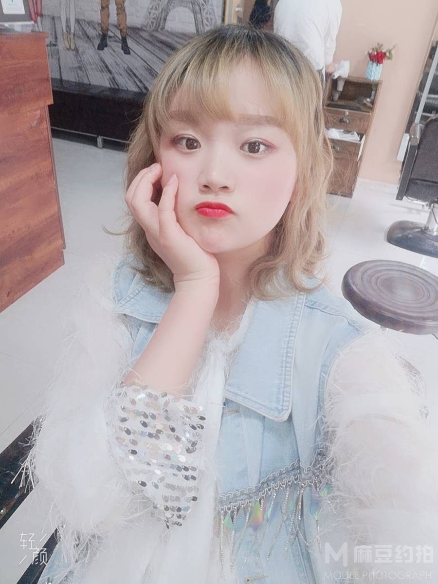 少女模特