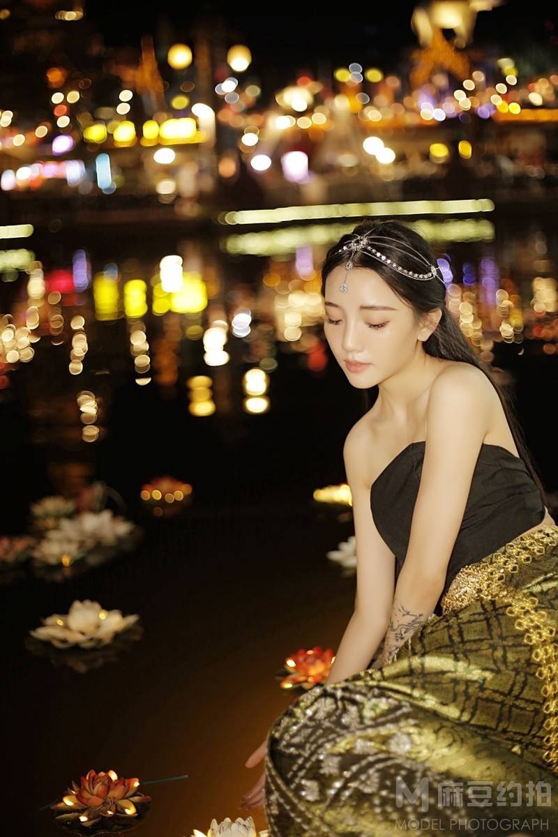 夜景模特