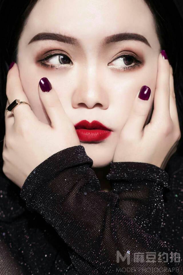 妆容模特