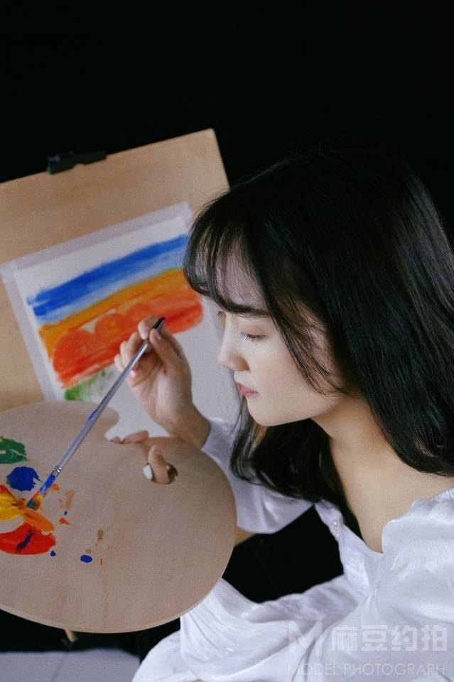 校园模特