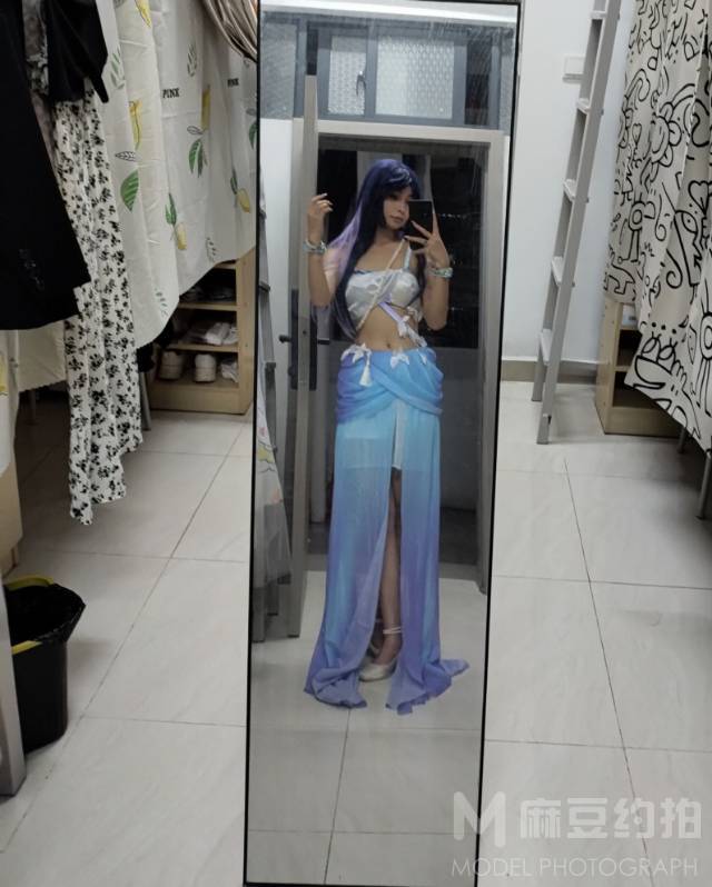 妆容模特