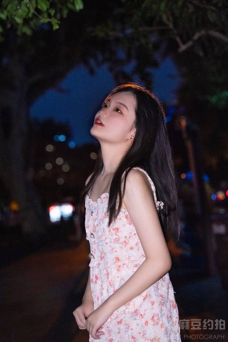 夜景模特