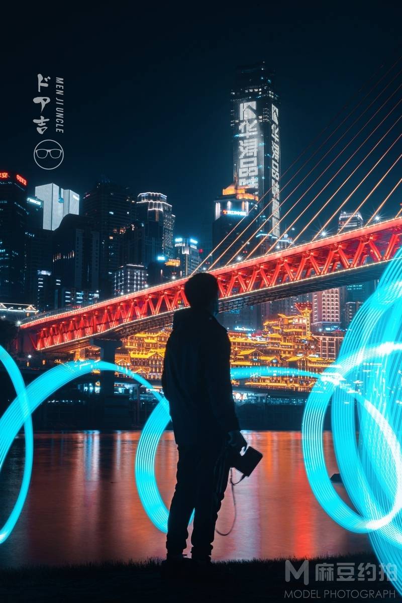 夜景模特