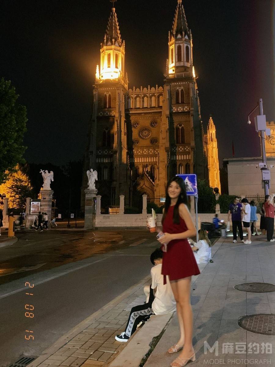 夜景模特