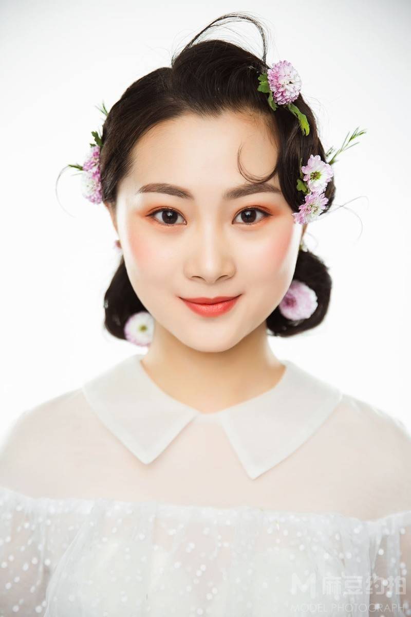 妆容模特