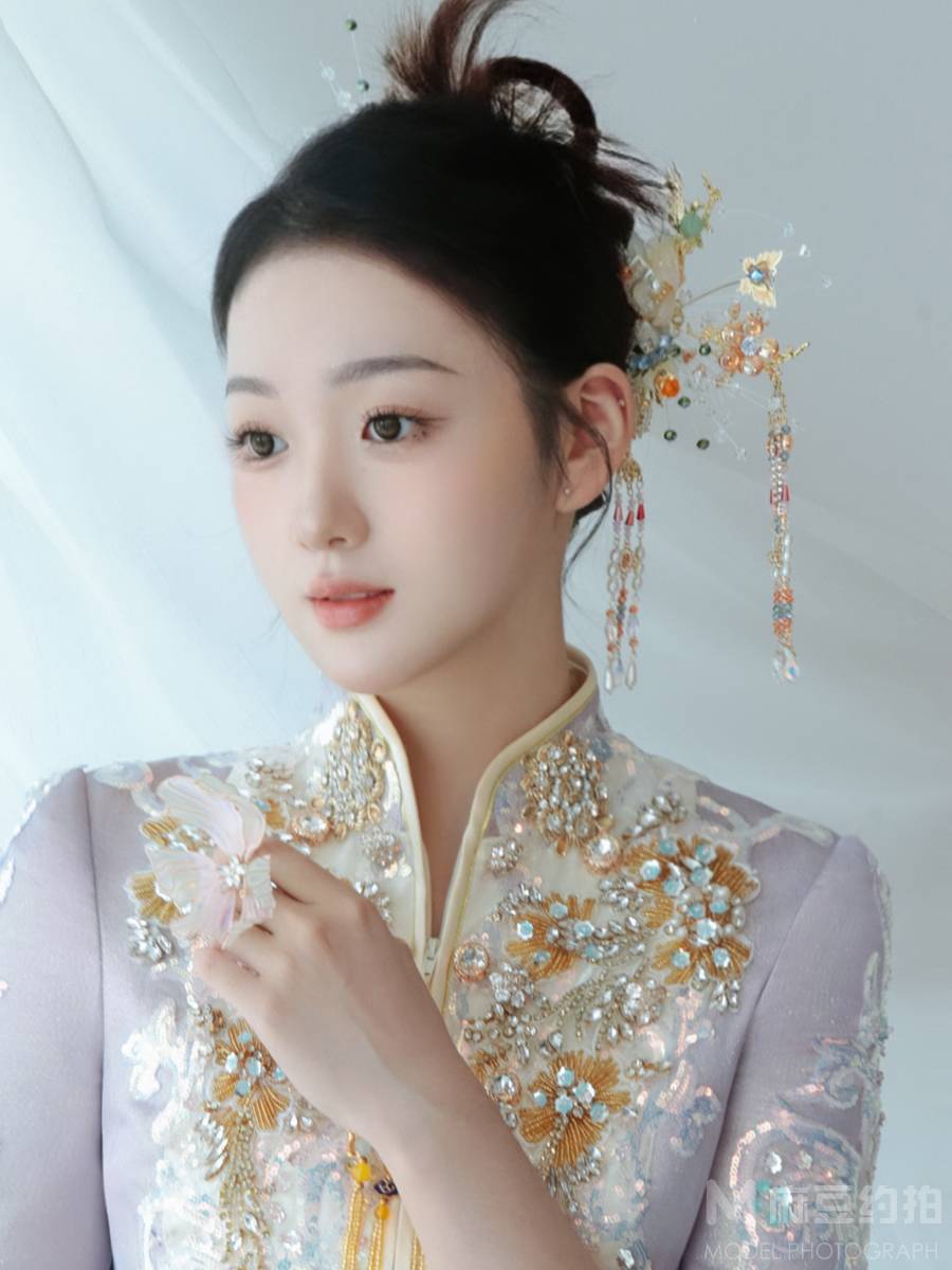 妆容模特