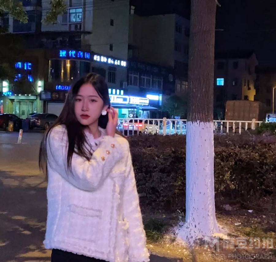 夜景模特
