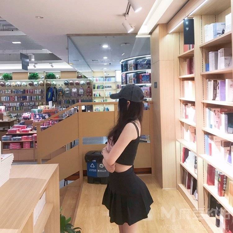纪实模特