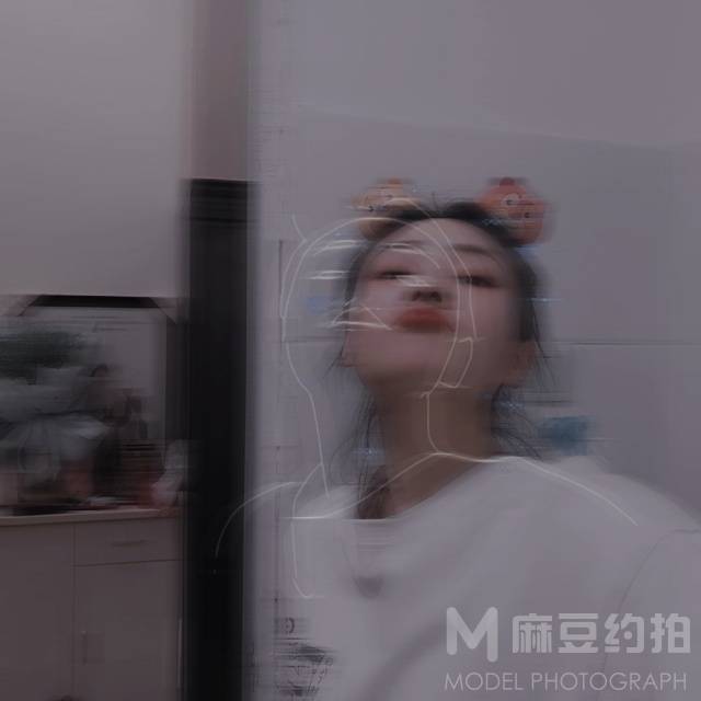 胶片模特