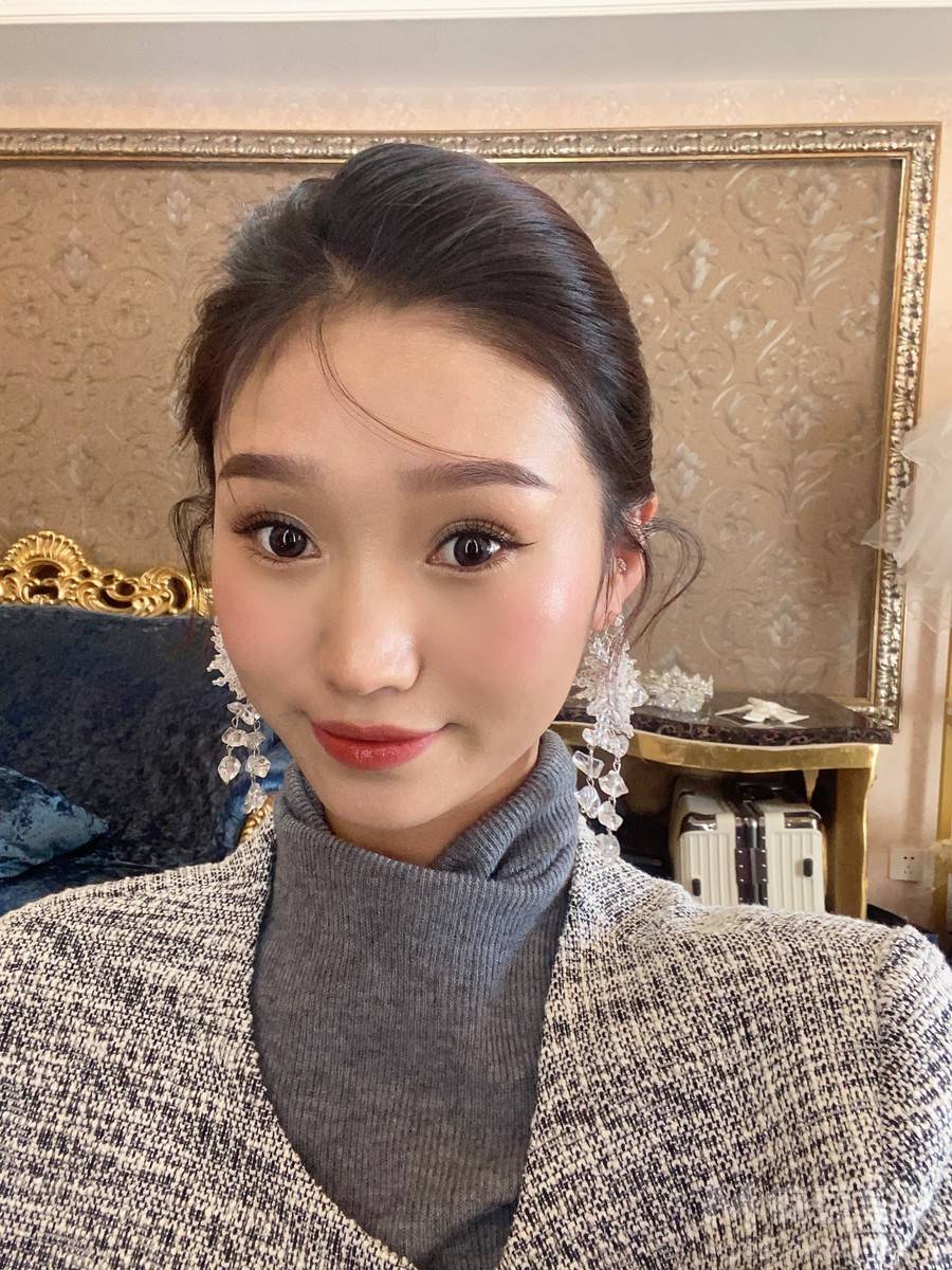 妆容模特