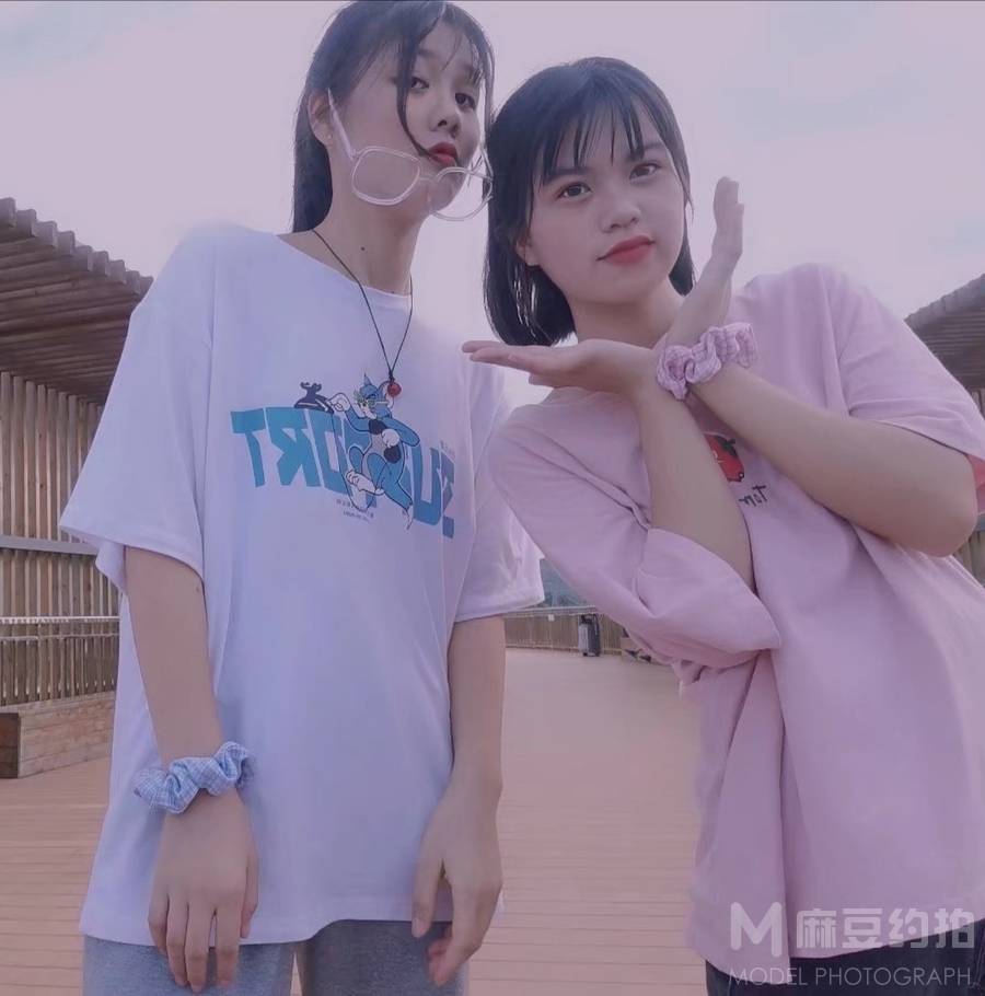 清新模特