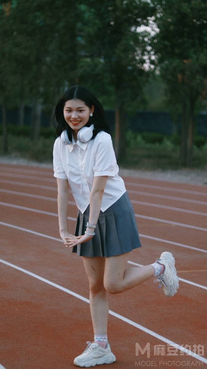 校园模特