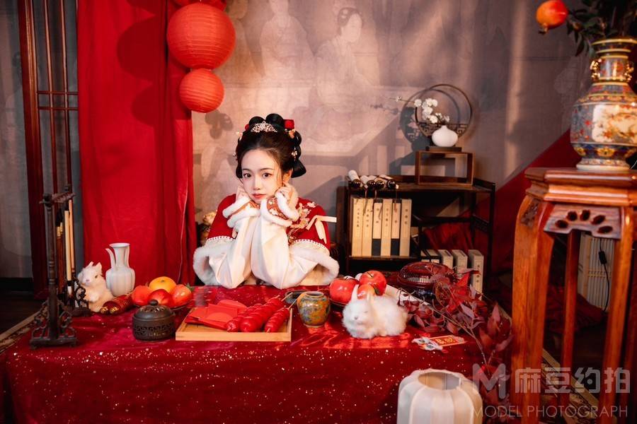 汉服模特