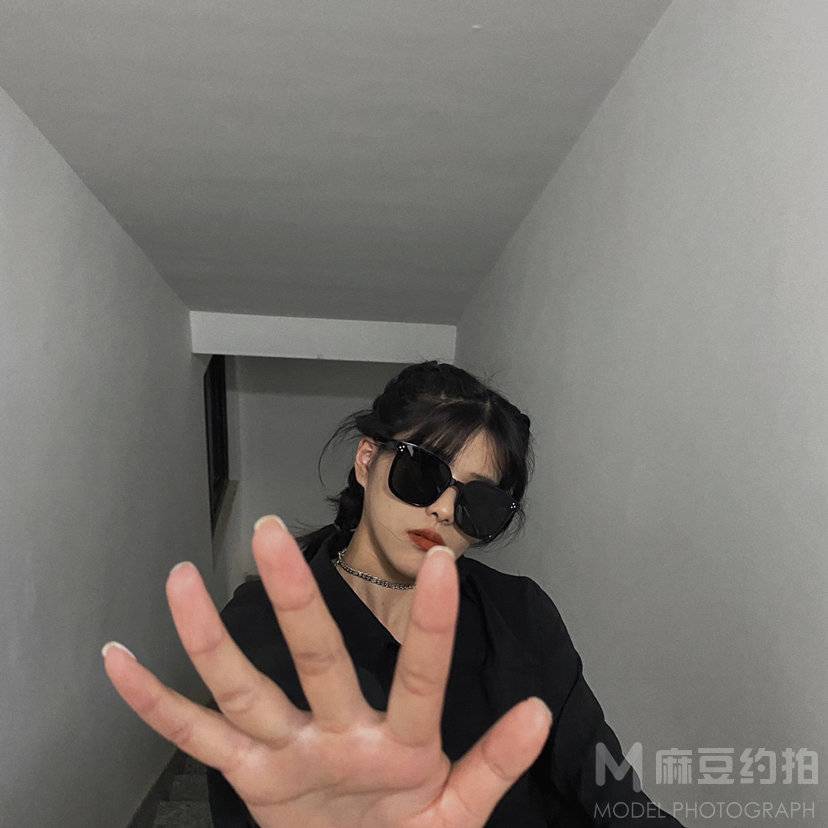 暗黑模特