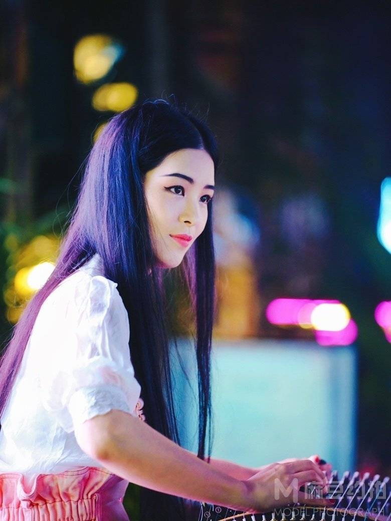 夜景模特