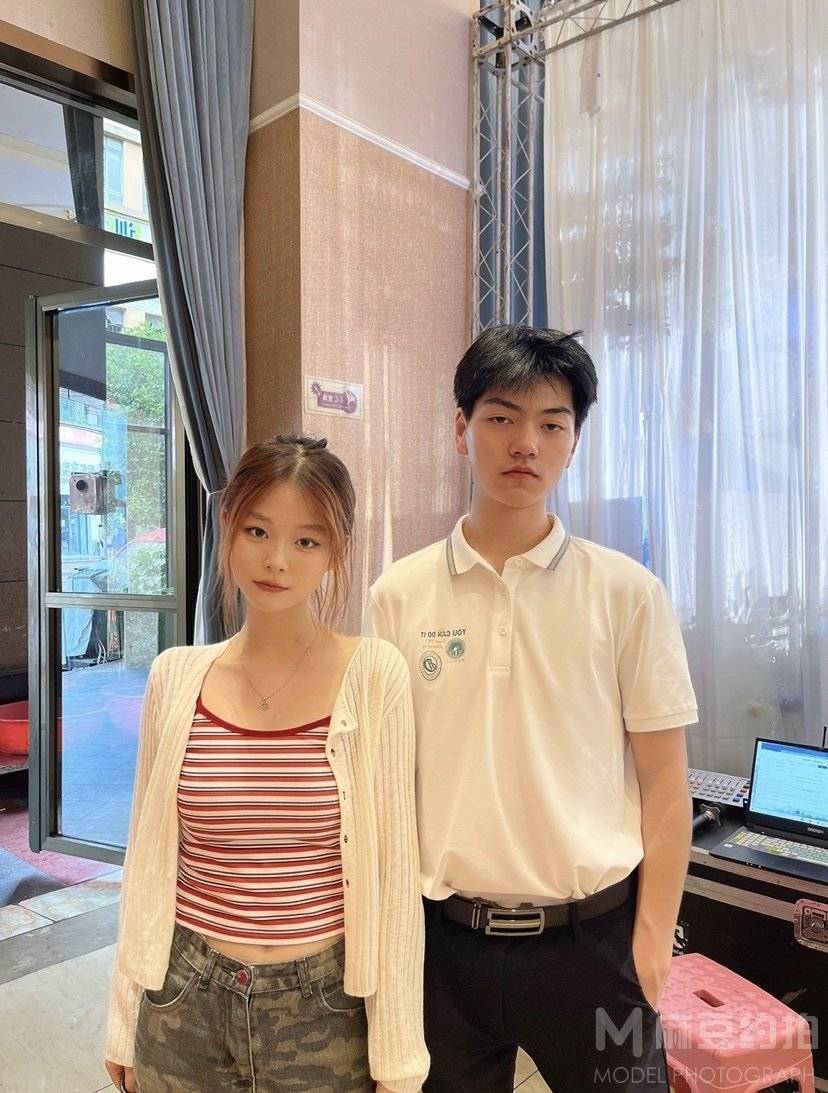 妆容模特