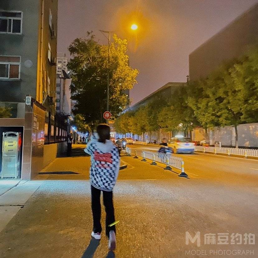 胶片模特