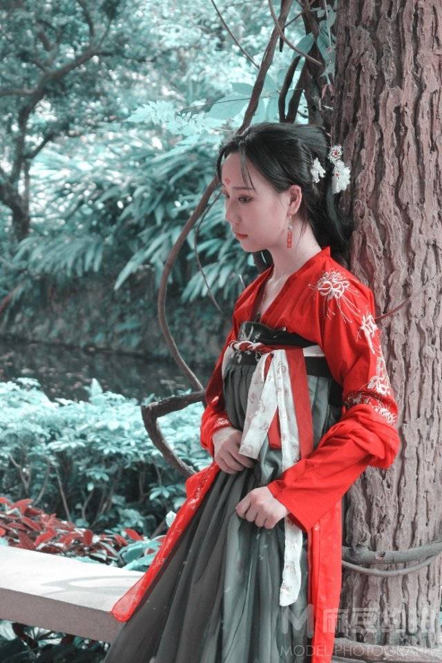 汉服模特