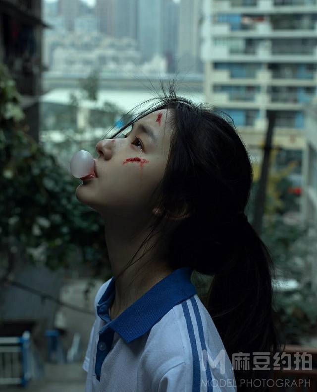情绪模特