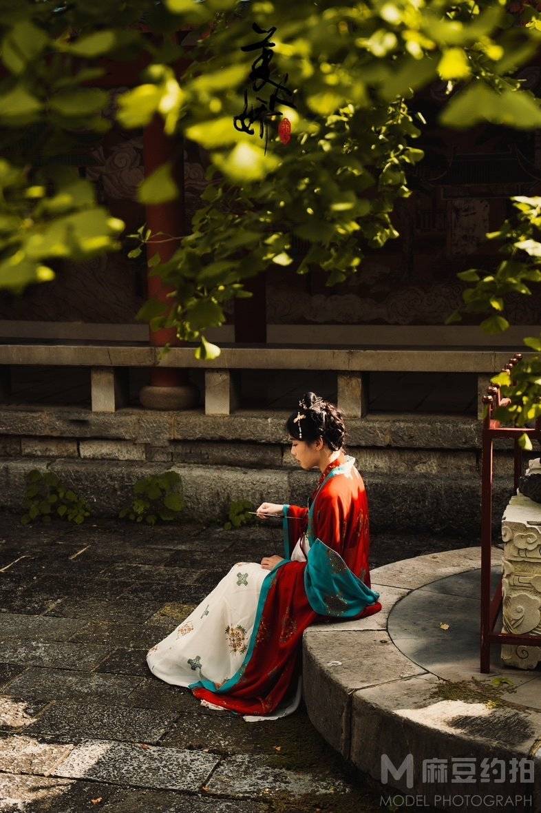 汉服模特