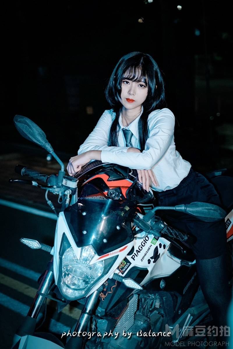 夜景模特