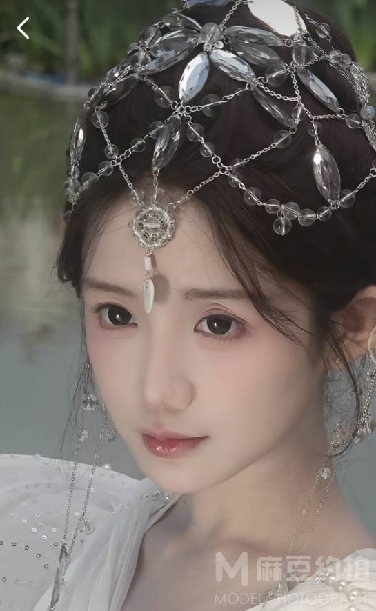 妆容模特