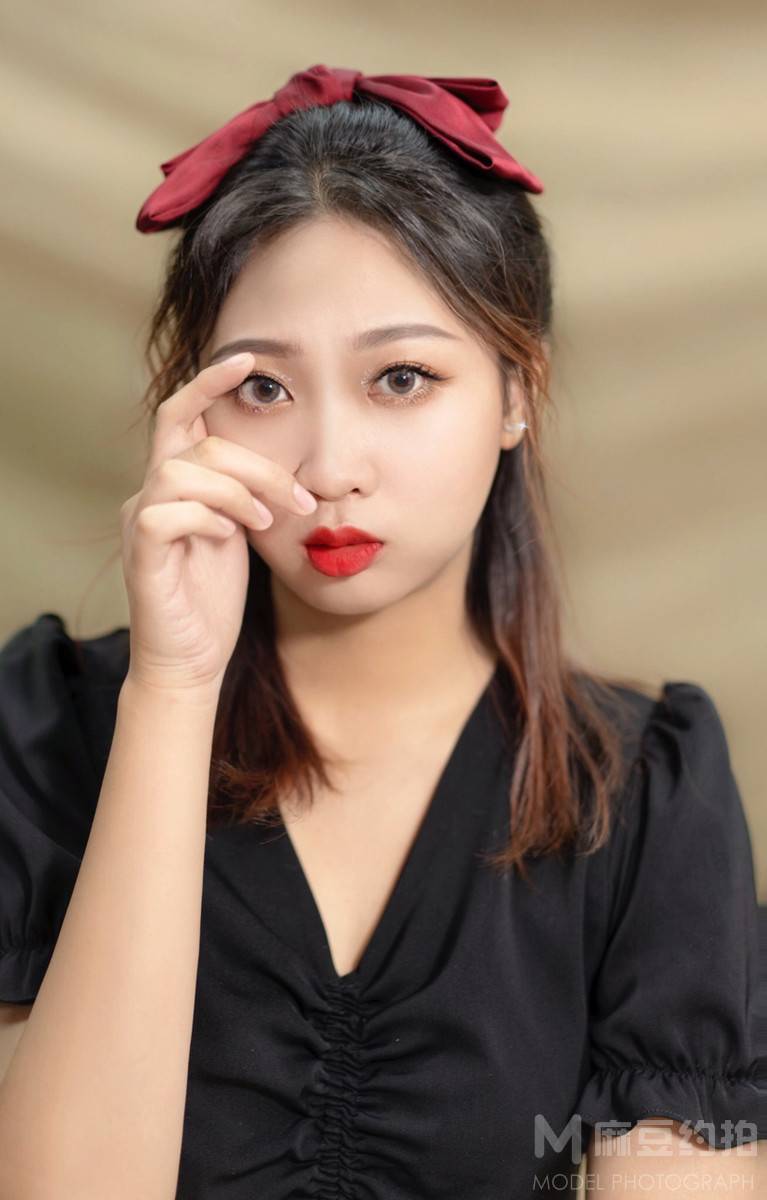 妆容模特