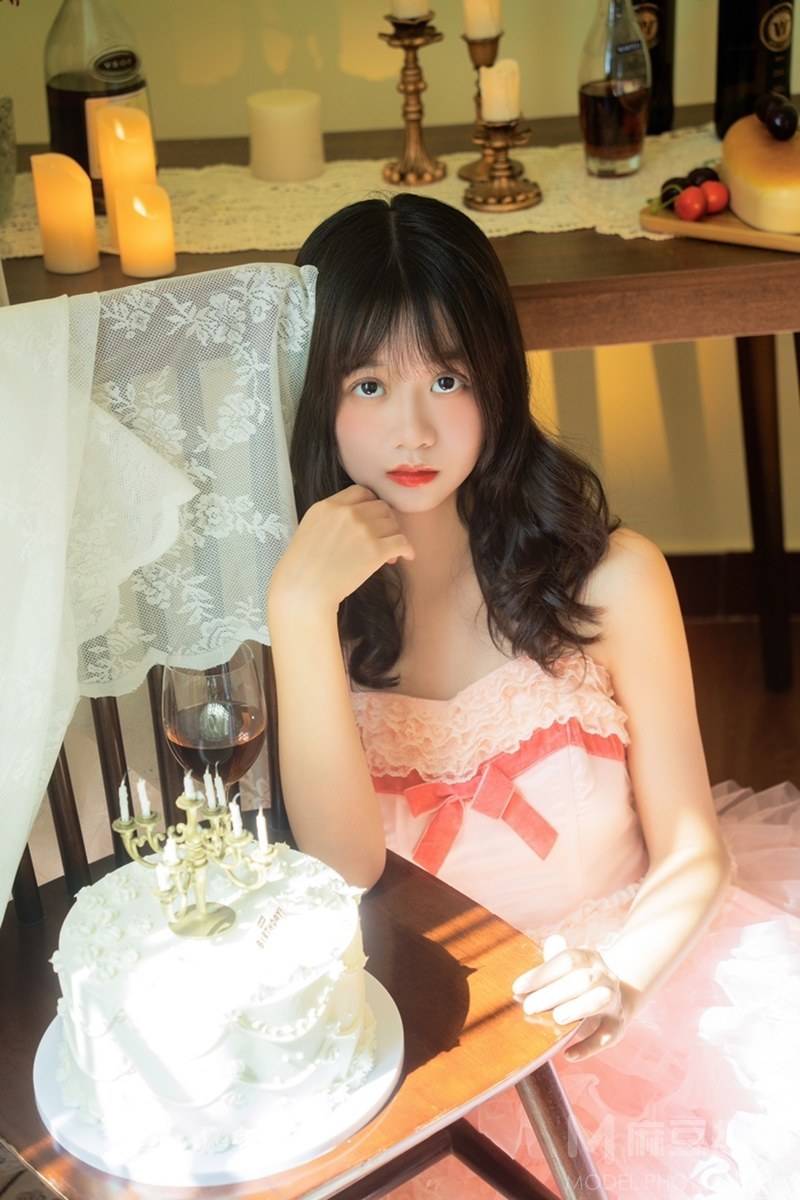 清新模特