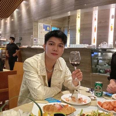 黑白模特