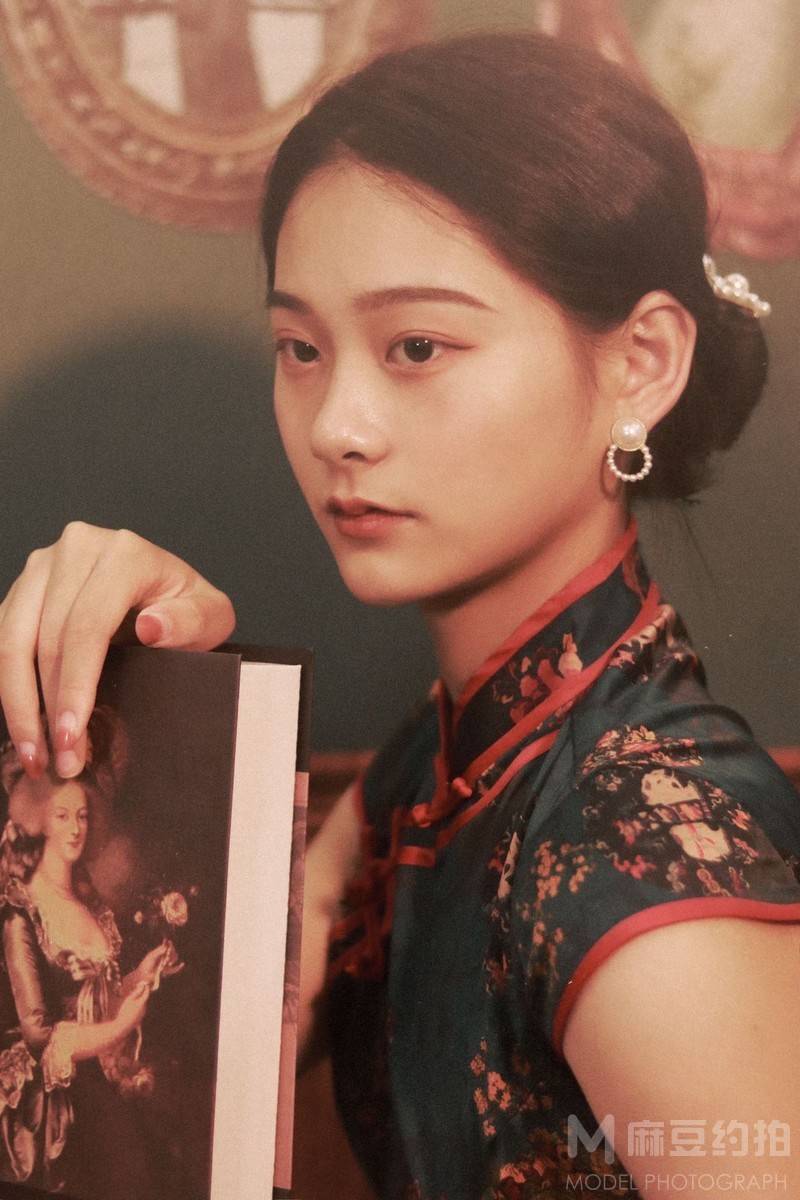 妆容模特