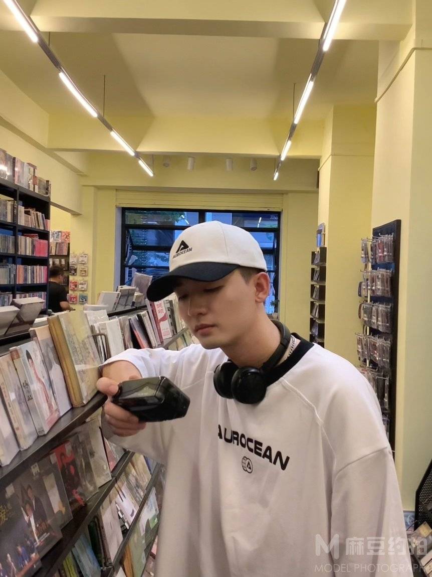 胶片模特