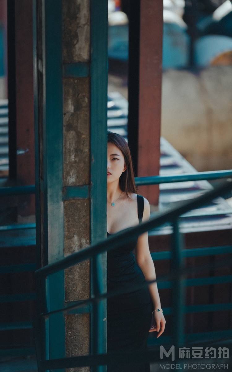 黑白模特