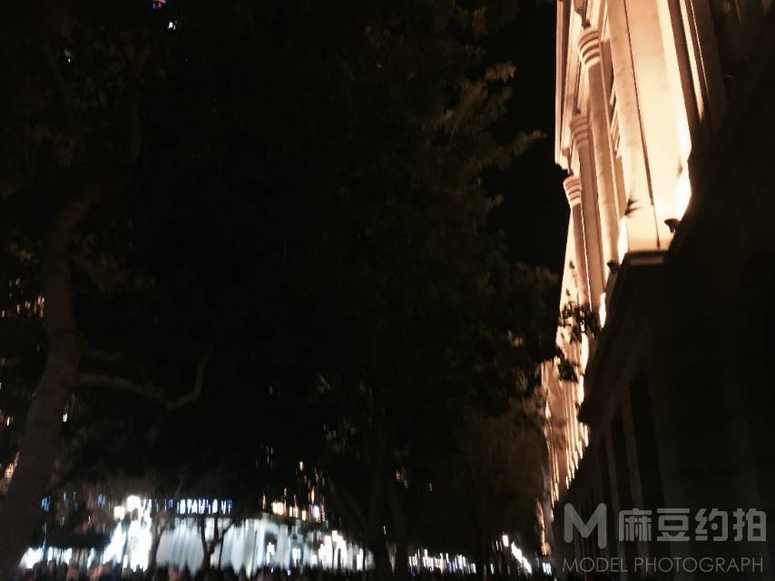 夜景模特
