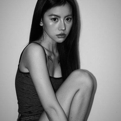 黑白模特