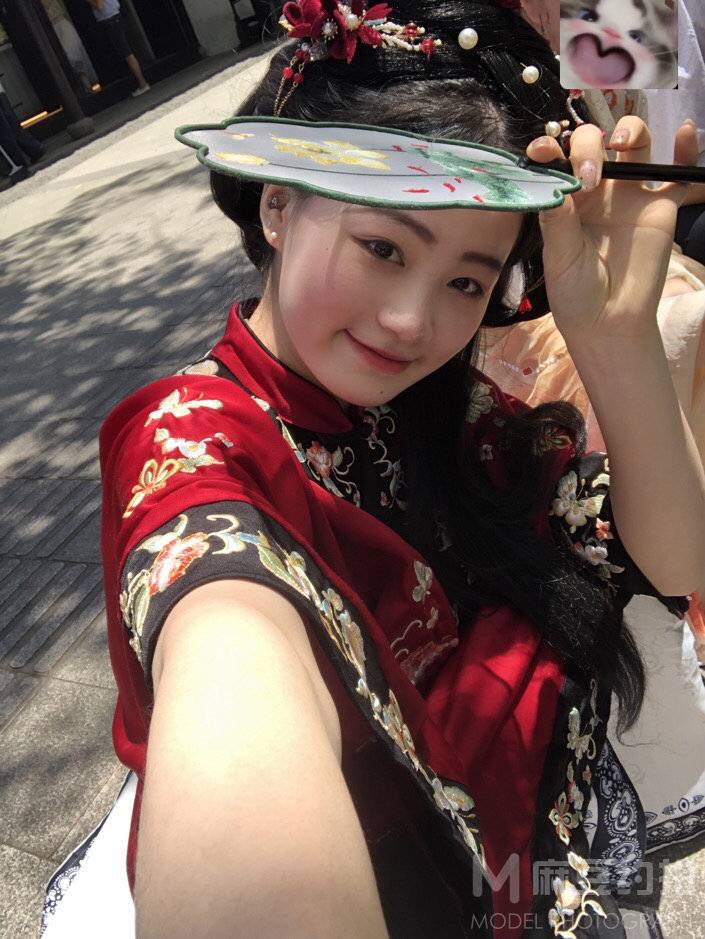 清新模特