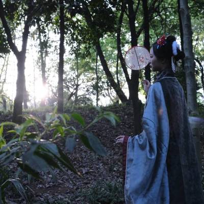 汉服模特
