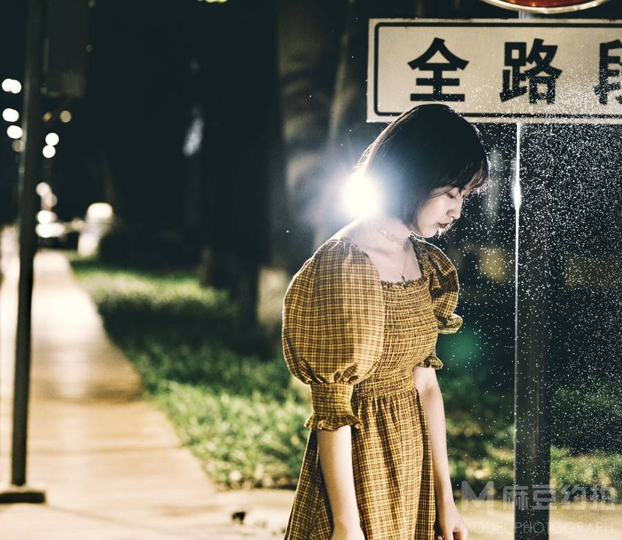 夜景模特