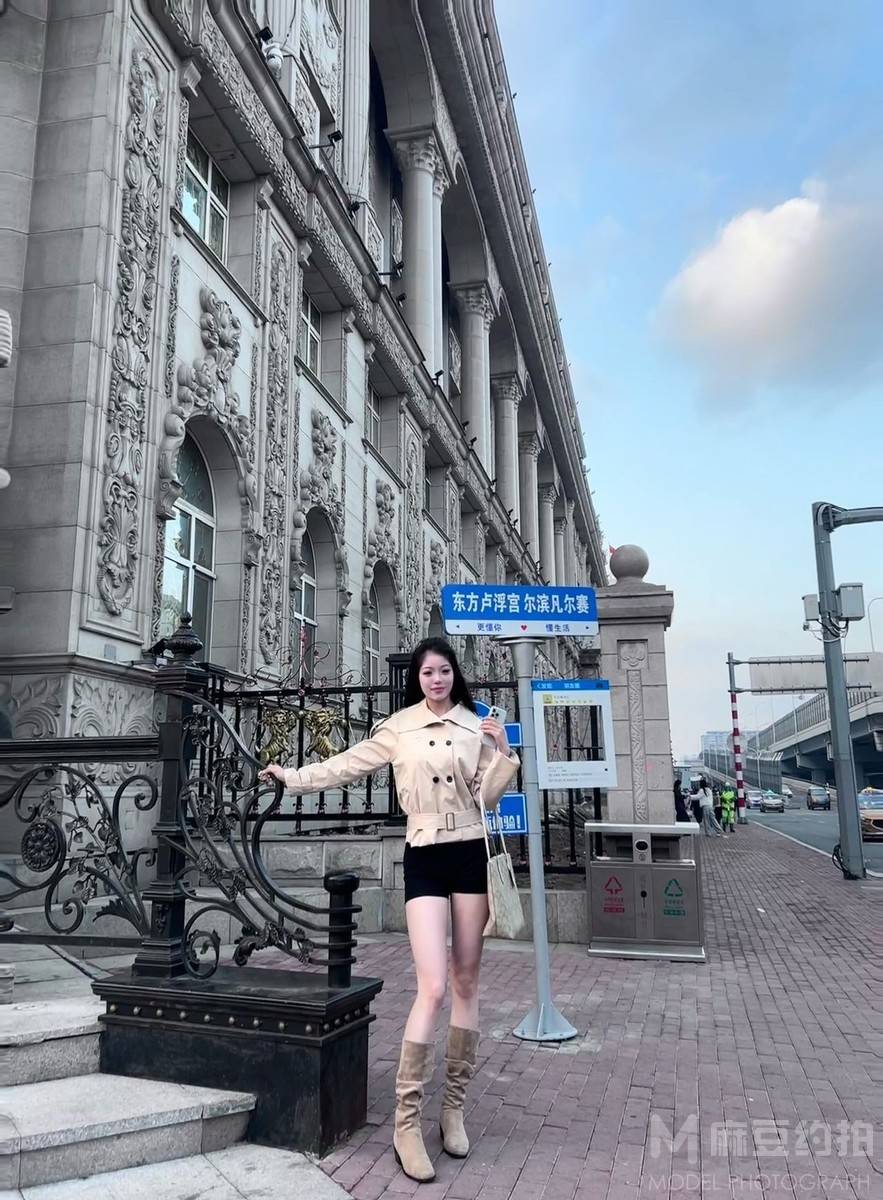 妆容模特