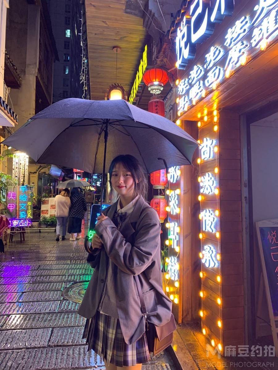 夜景模特