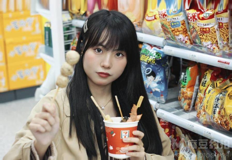 胶片模特
