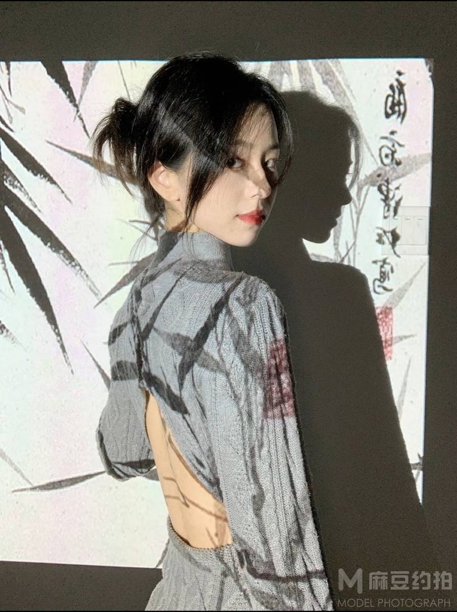 黑白模特