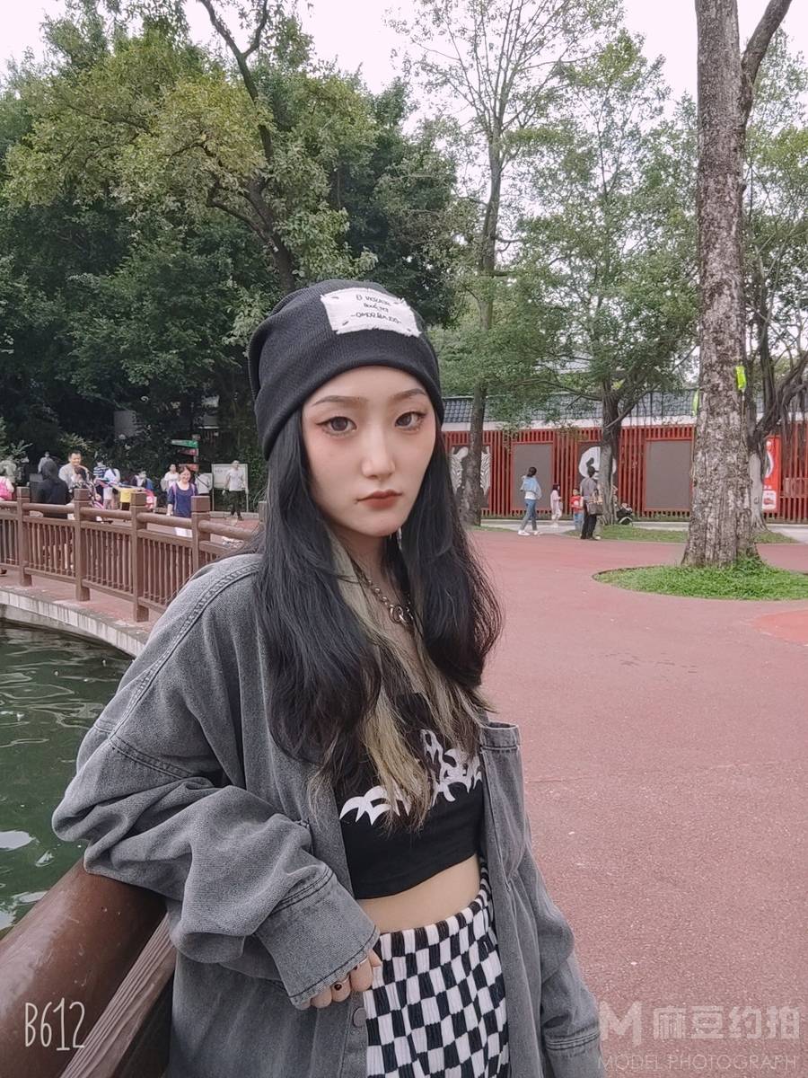 暗黑模特