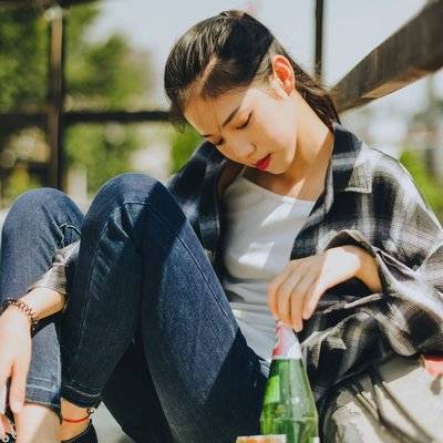 情绪模特
