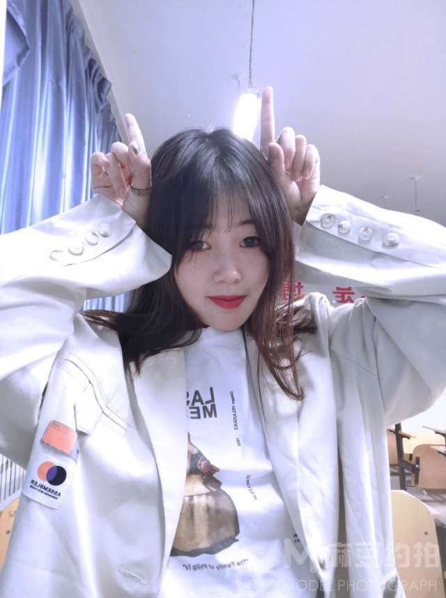 校园模特