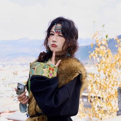 情绪模特