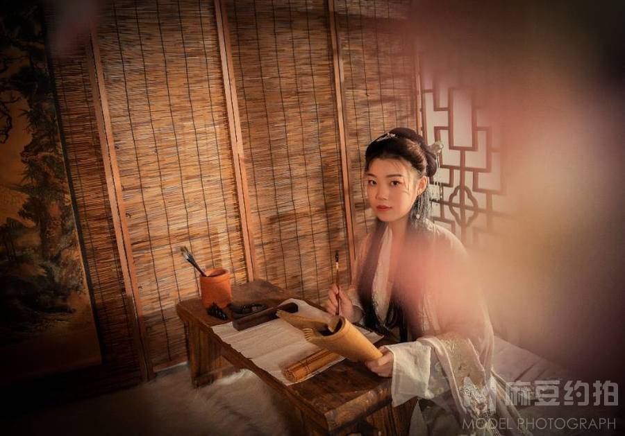 汉服模特