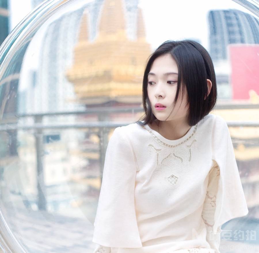 黑白模特